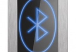 Ajtónyitás Bluetooth egységgel